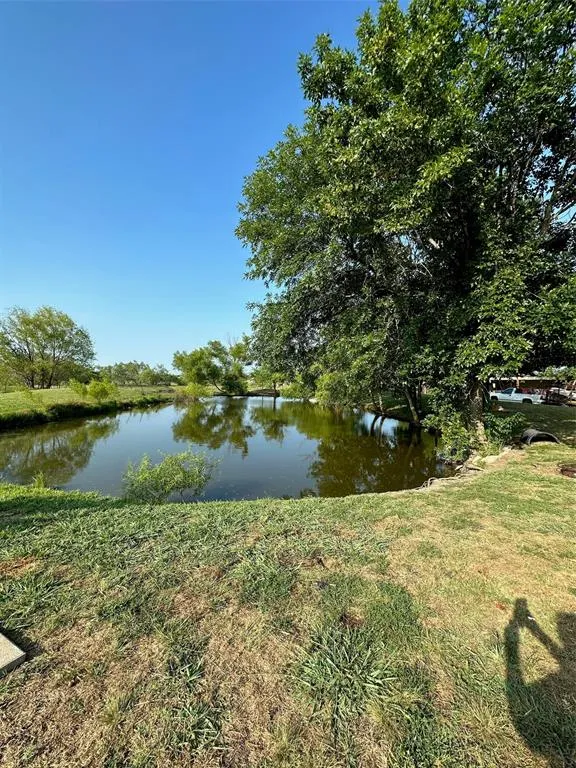 1074 County Road 142, Kaufman TX 75142