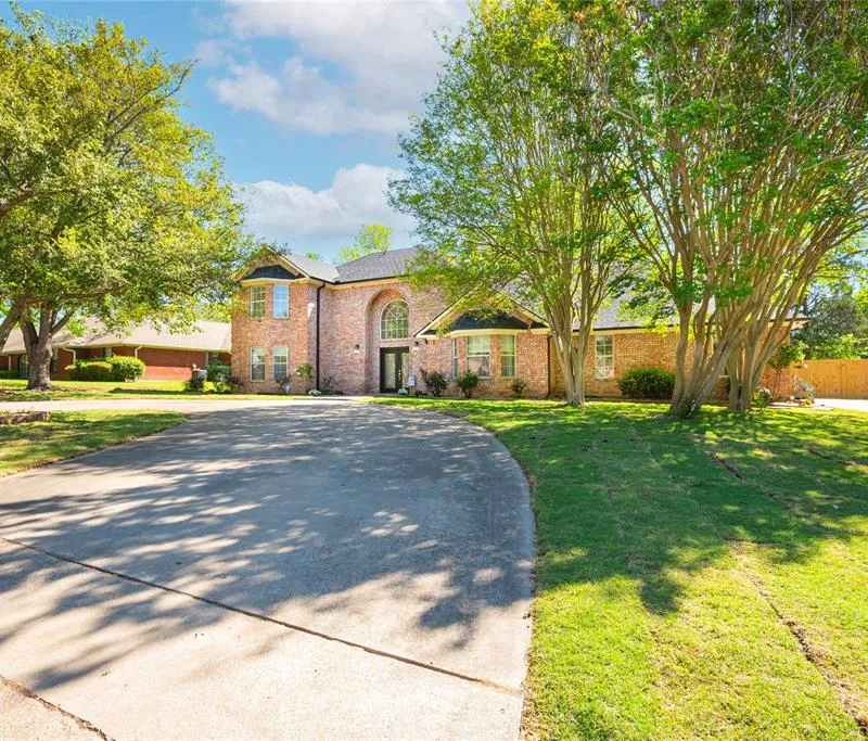 2020 Arbor Bend Street, Bonham TX 75418