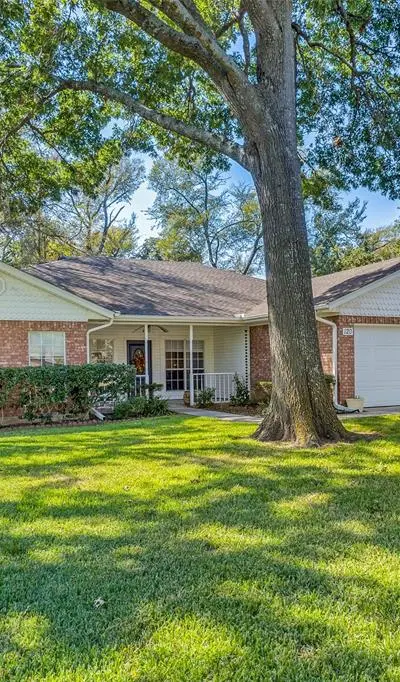 120 Modoc Trail, Lake Kiowa TX 76240 - Photo 2