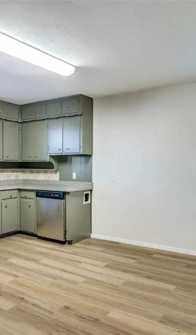 8552 Gibbs Drive, White Settlement TX 76108 - Photo 5