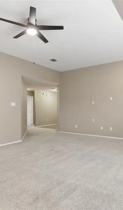 5762 Firethorn Drive, Dallas TX 75249 - Photo 5