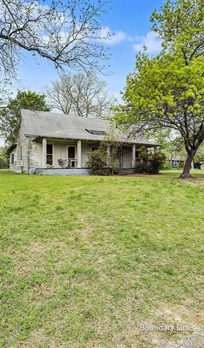 619 Thomas Street, Bonham TX 75418 - Photo 5
