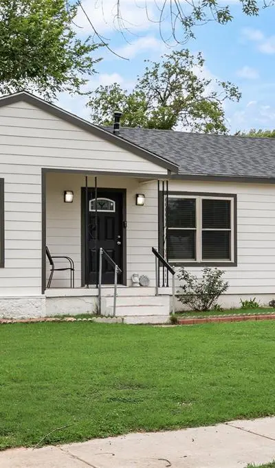 1005 Iowa Street, Irving TX 75060 - Photo 2