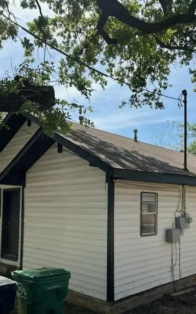 313 N Wood Street, Denton TX 76209 - Photo 2
