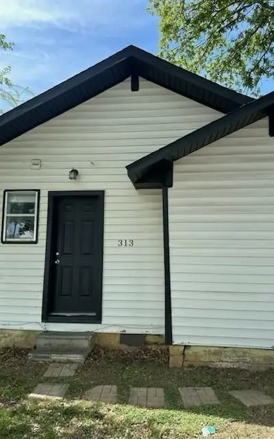 313 N Wood Street, Denton TX 76209 - Photo 3