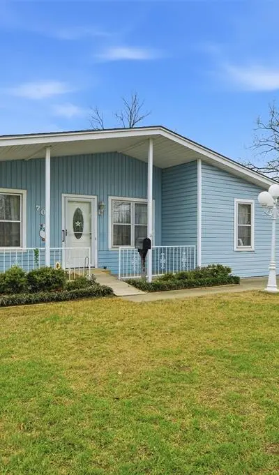 704 Abney Street, Whitesboro TX 76273 - Photo 3