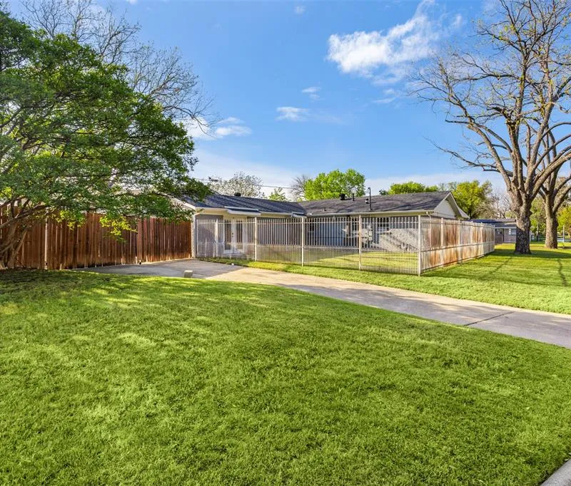 201 Olive Street, Hurst TX 76053