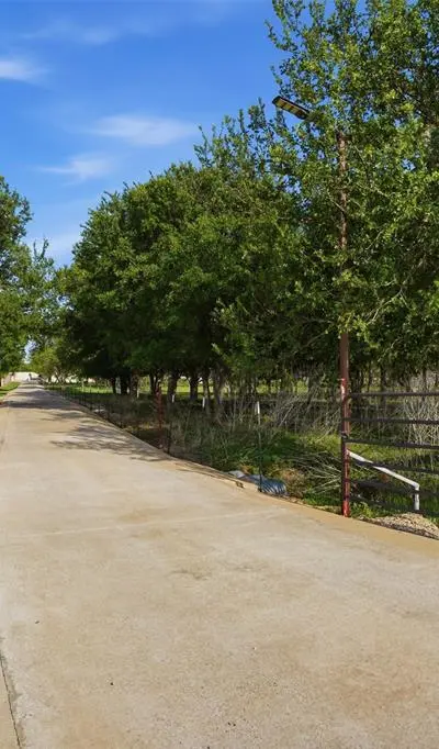 435 Gene Lee Road, Mineral Wells TX 76067 - Photo 3