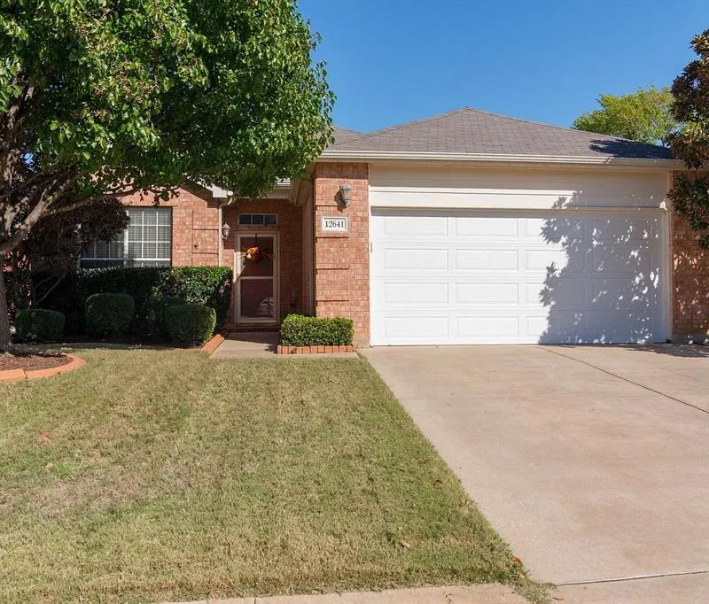 12641 Black Cherry Lane, Fort Worth TX 76040