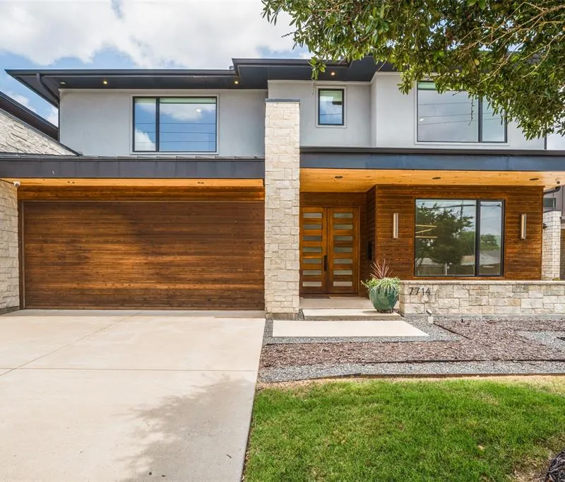 7714 Roper Street, Dallas TX 75209