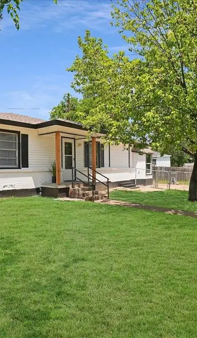 2347 Village Way, Dallas TX 75216 - Photo 2