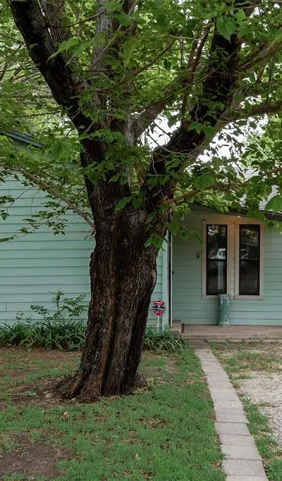 6737 Lakeside Drive, Lake Worth TX 76135 - Photo 2