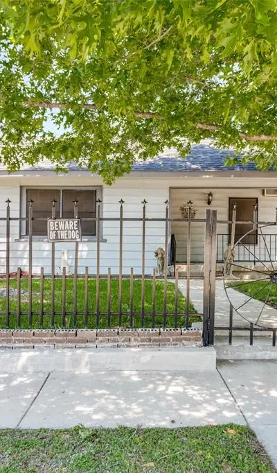 2210 24th Street, Fort Worth TX 76164