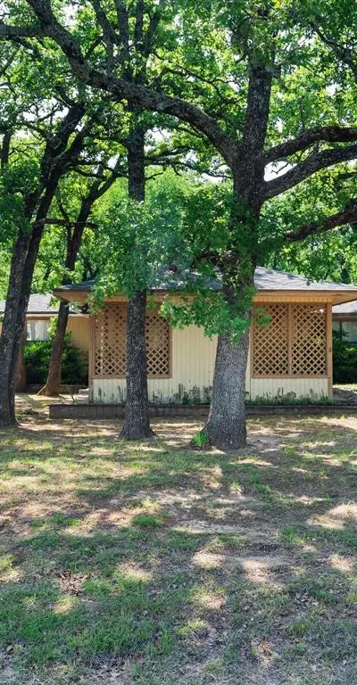 217 Colt Drive, Gainesville TX 76240 - Photo 2
