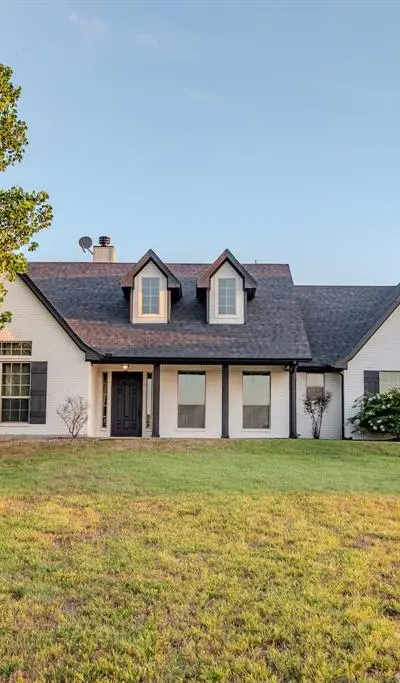142 Lakeside Drive, Lipan TX 76462 - Photo 2