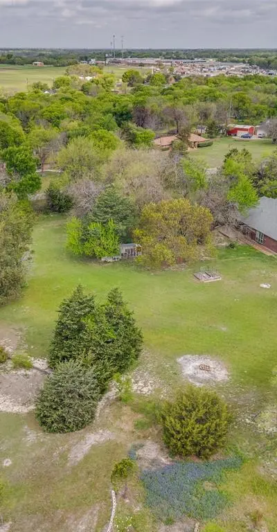 305 Cedar Hill Circle, Lowry Crossing TX 75407 - Photo 2