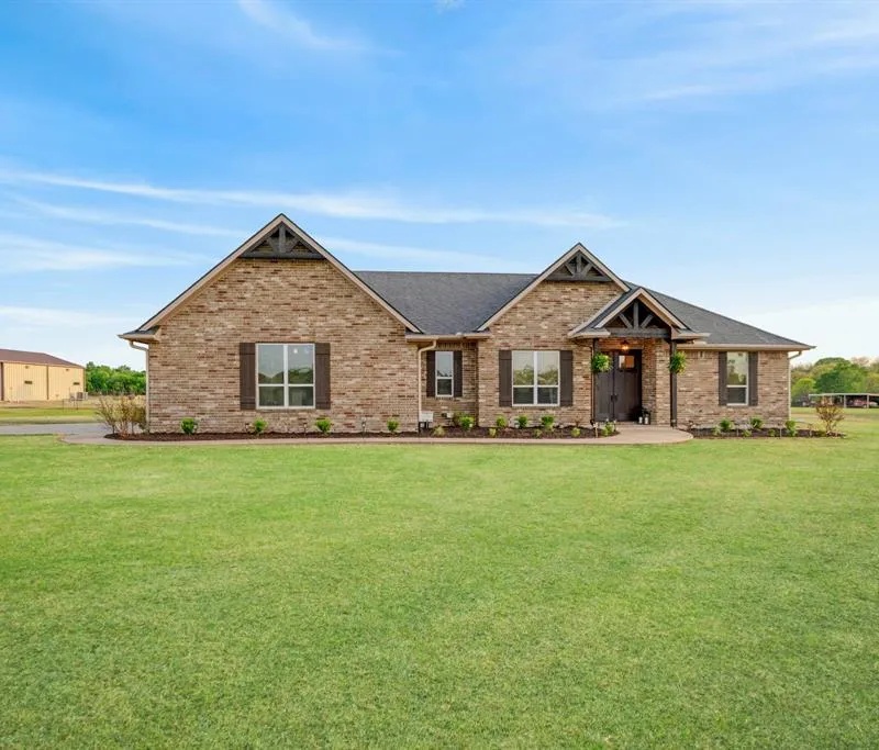 1390 COUNTY ROAD 3500, Honey Grove TX 75446
