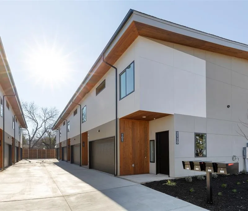 2120 Lovedale Avenue # 103, Dallas TX 75235