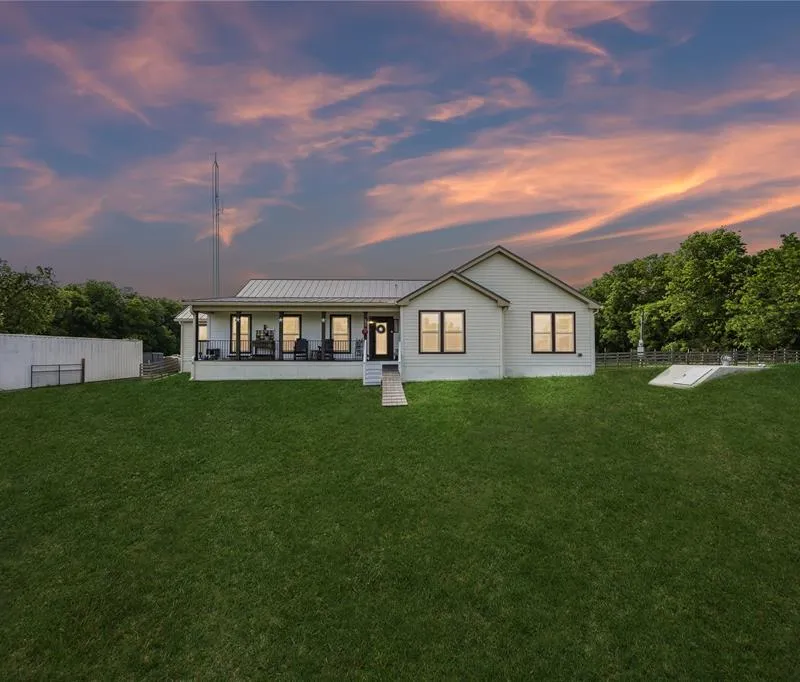 579 County Road 5005, Blue Ridge TX 75424