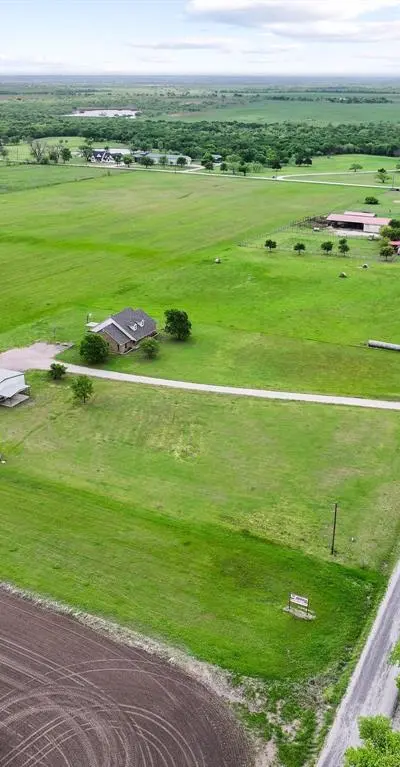 386 Scoggins Road, Tioga TX 76271 - Photo 5