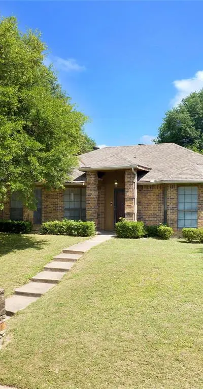 4823 Hollow Ridge Road, Dallas TX 75227