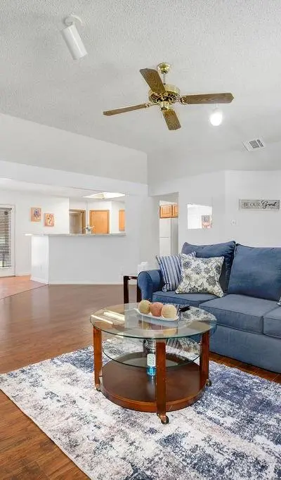 4823 Hollow Ridge Road, Dallas TX 75227 - Photo 3