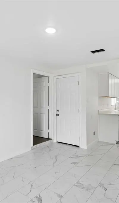 4608 Avenue G, Fort Worth TX 76105 - Photo 5