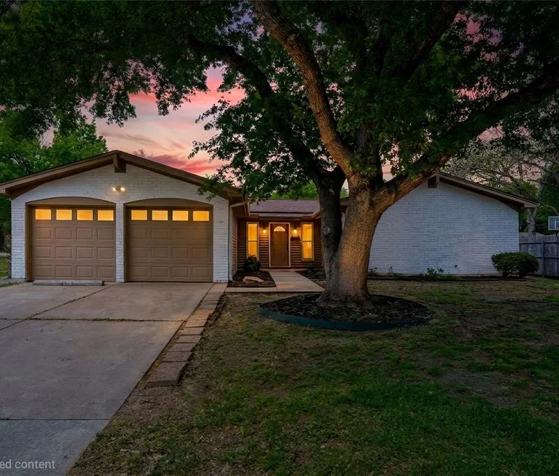 4604 Ivanhoe Drive, Fort Worth TX 76132