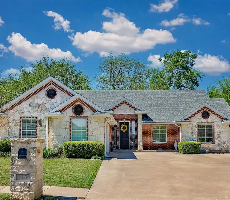 116 Ashlyn Court, Whitesboro TX 76273