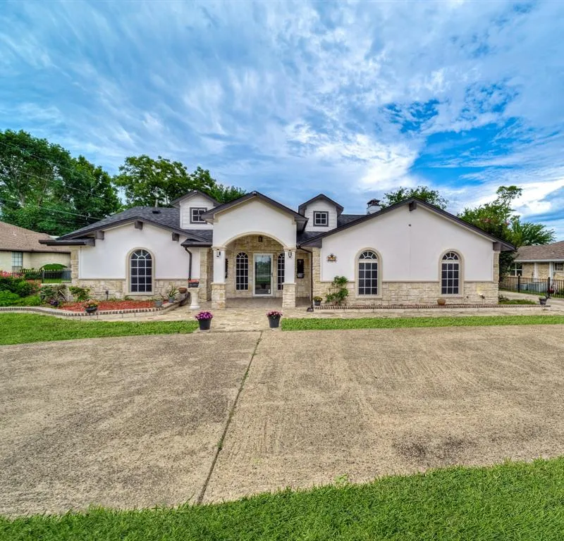 320 E Tripp Road, Sunnyvale TX 75182