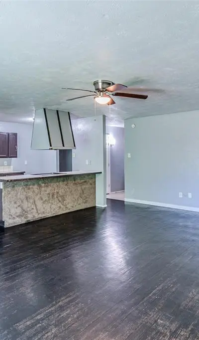 7309 Ashcrest Lane, Dallas TX 75249 - Photo 4