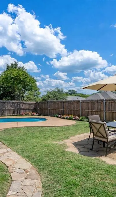 9257 Water Oak Drive, Arlington TX 76002 - Photo 3