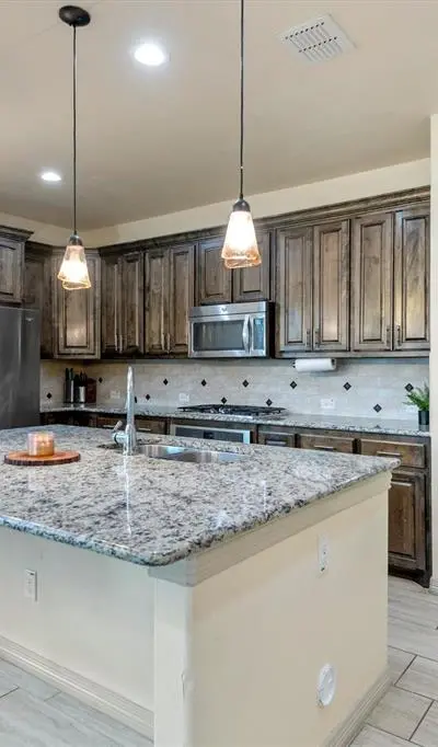 9257 Water Oak Drive, Arlington TX 76002 - Photo 5