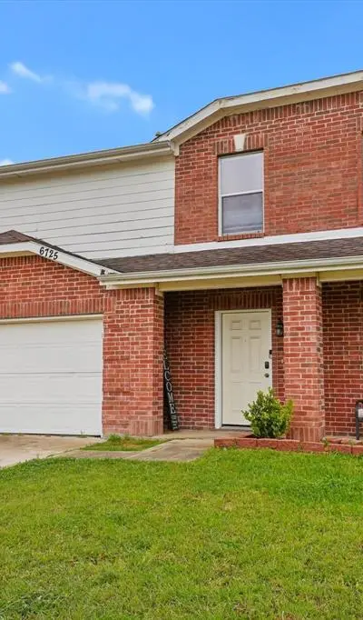 6725 Prairie Fire Road, Arlington TX 76002 - Photo 2