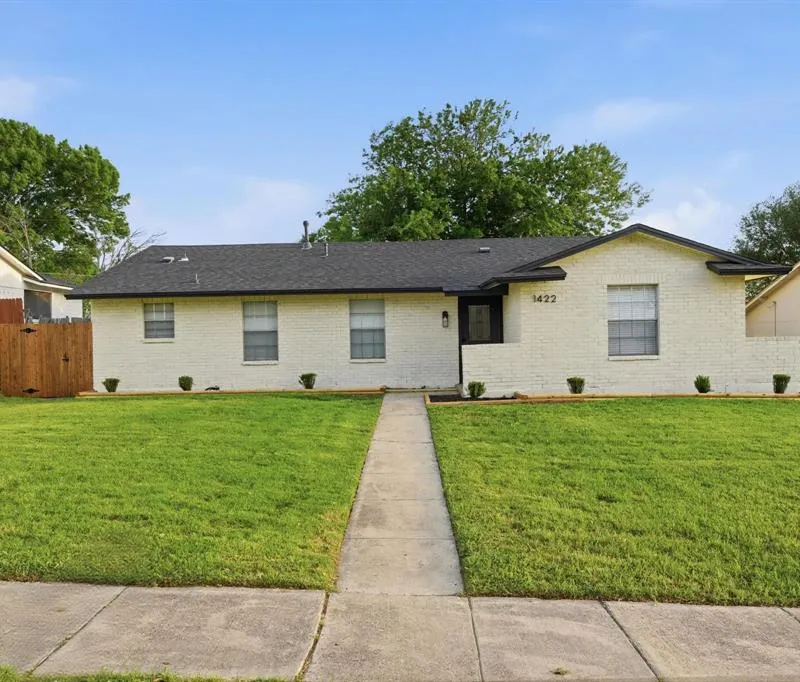 1422 Aldenwood Drive, Dallas TX 75232