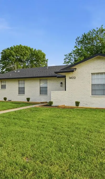 1422 Aldenwood Drive, Dallas TX 75232 - Photo 2