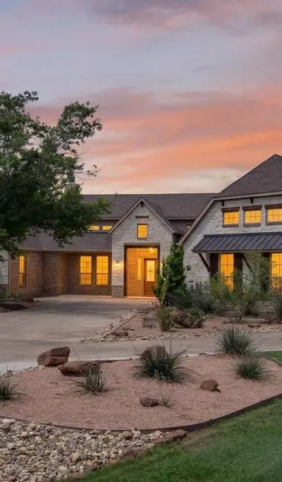 3908 Chapel Court, Double Oak TX 75028