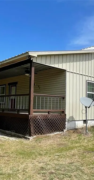 2110 County Road 1220, Savoy TX 75479 - Photo 4