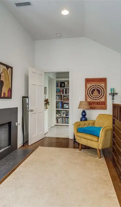 6926 Santa Monica Drive, Dallas TX 75223 - Photo 3