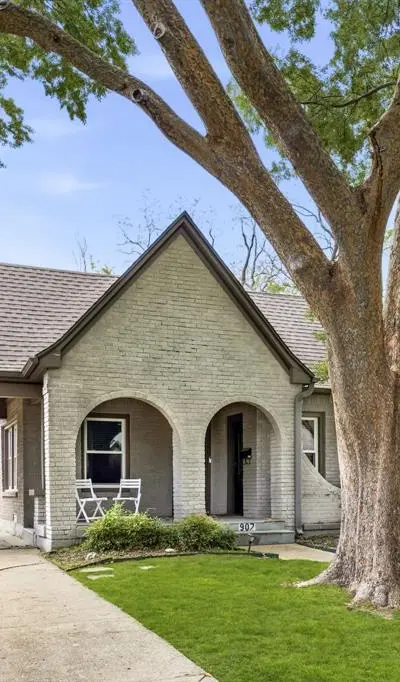 907 Monte Vista Drive, Dallas TX 75223 - Photo 2