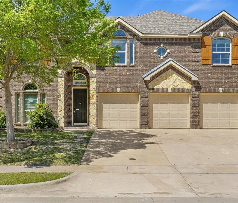 2824 Pino, Grand Prairie TX 75054