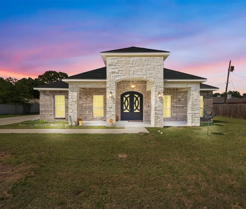 11101 Leeper Drive, Balch Springs TX 75180