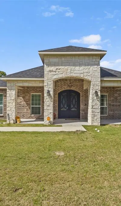 11101 Leeper Drive, Balch Springs TX 75180 - Photo 2
