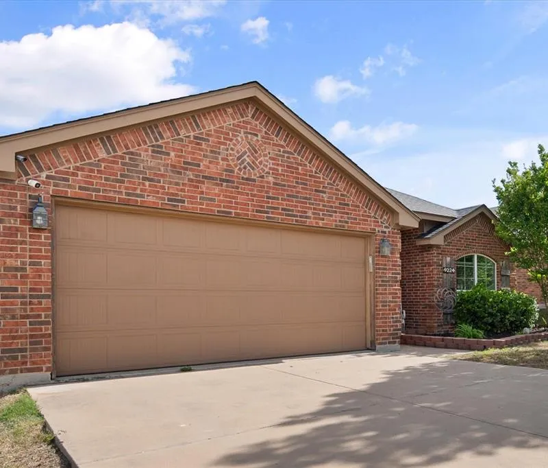 9224 Diane Drive, White Settlement TX 76108