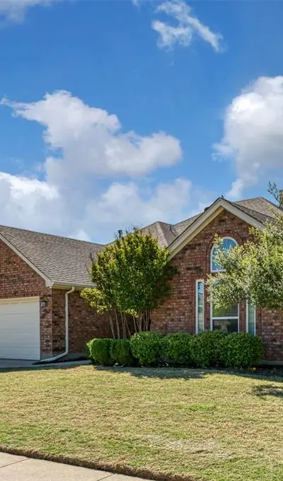 1057 Springwood Drive, Saginaw TX 76179 - Photo 3