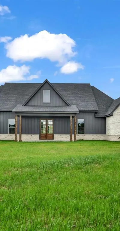 1390 Poe Prairie Road, Millsap TX 76066