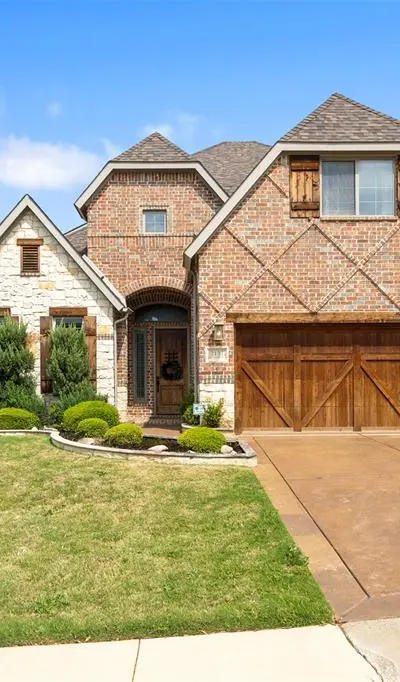 2131 N Hill Drive, Irving TX 75038
