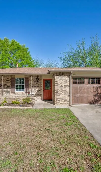 1406 Jackson Street, Bowie TX 76230
