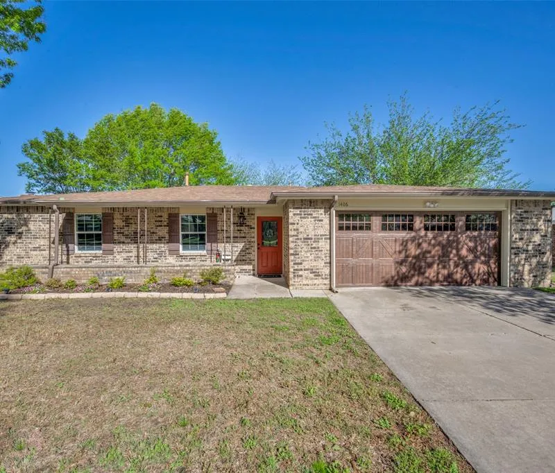 1406 Jackson Street, Bowie TX 76230