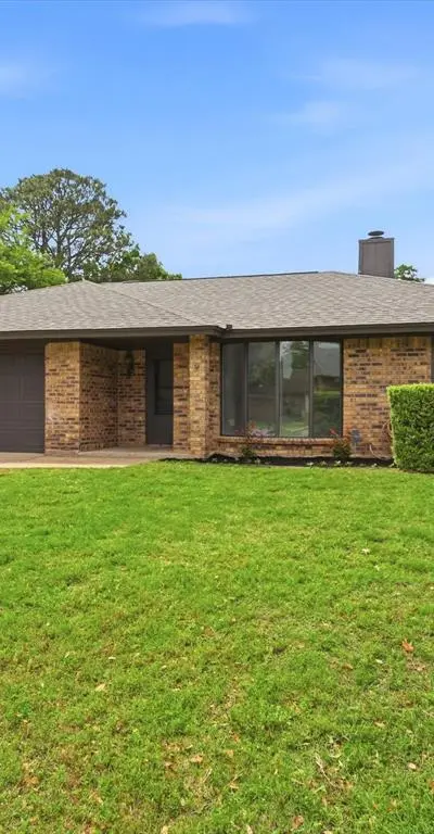 408 Christine Court, Euless TX 76039